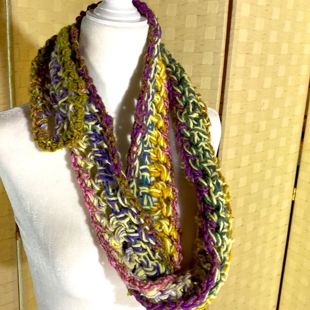 PINK PURPLE Bohemian HAND CROCHETED LONG SKINNY WINTER SCARF BARBIE EUC